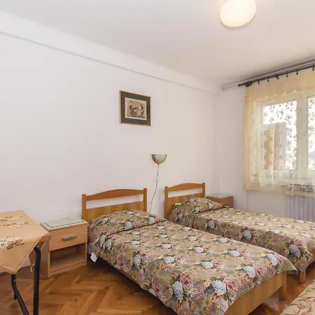 2 Bedroom In *